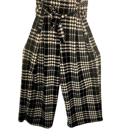 APRICOT Houndstooth Wide-Leg Jumpsuit In Size Large - Picture 3 of 6